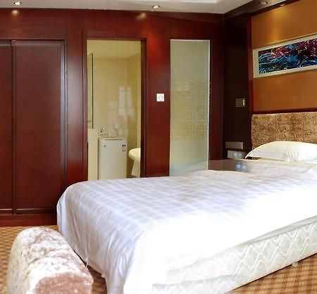 Yantai Asia Hotel Экстерьер фото