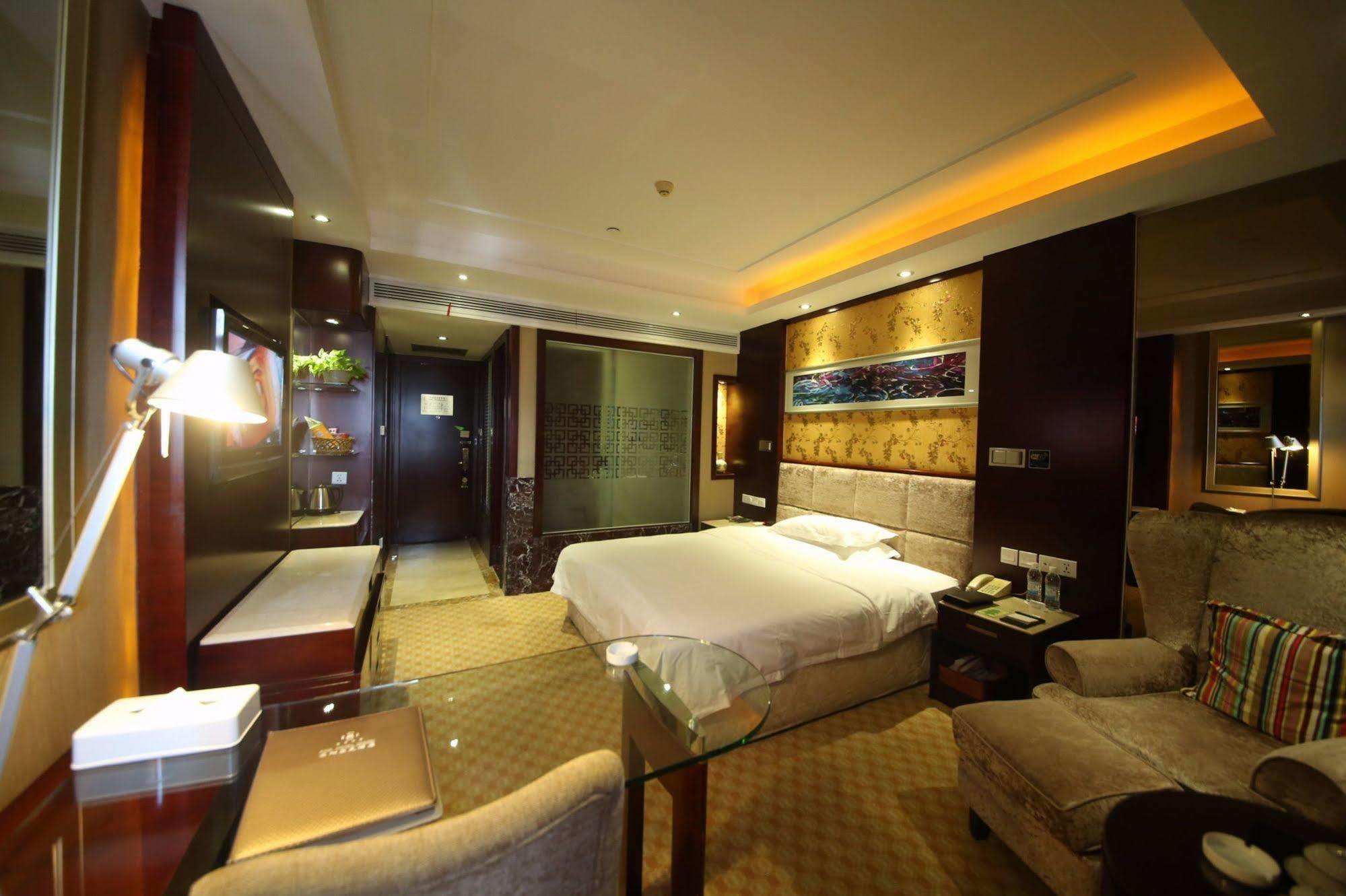 Yantai Asia Hotel Экстерьер фото
