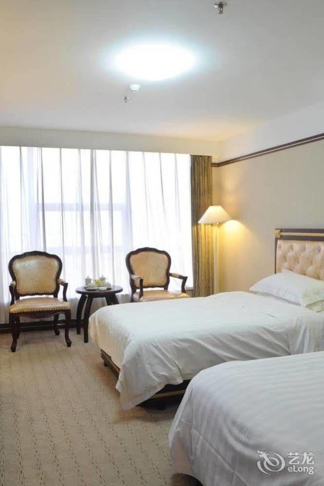 Yantai Asia Hotel Экстерьер фото