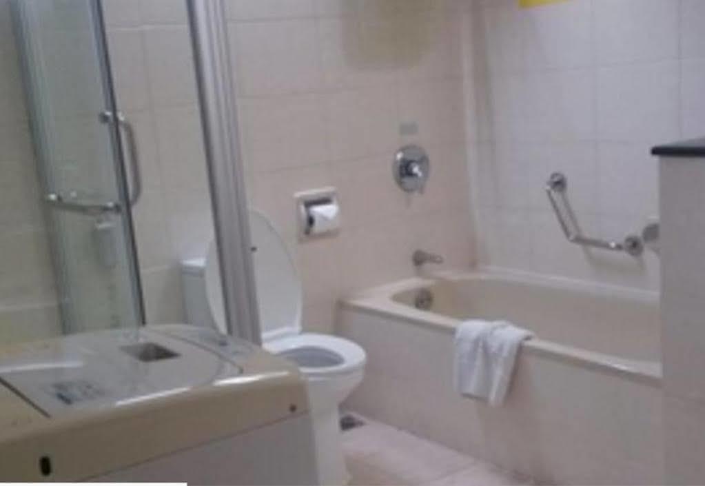 Yantai Asia Hotel Экстерьер фото