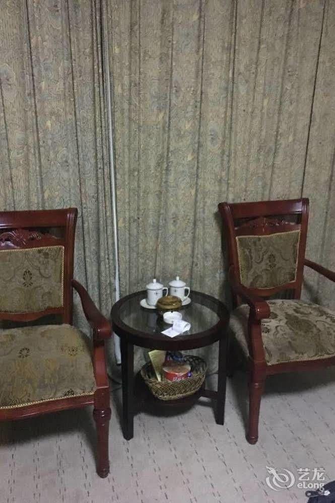 Yantai Asia Hotel Экстерьер фото
